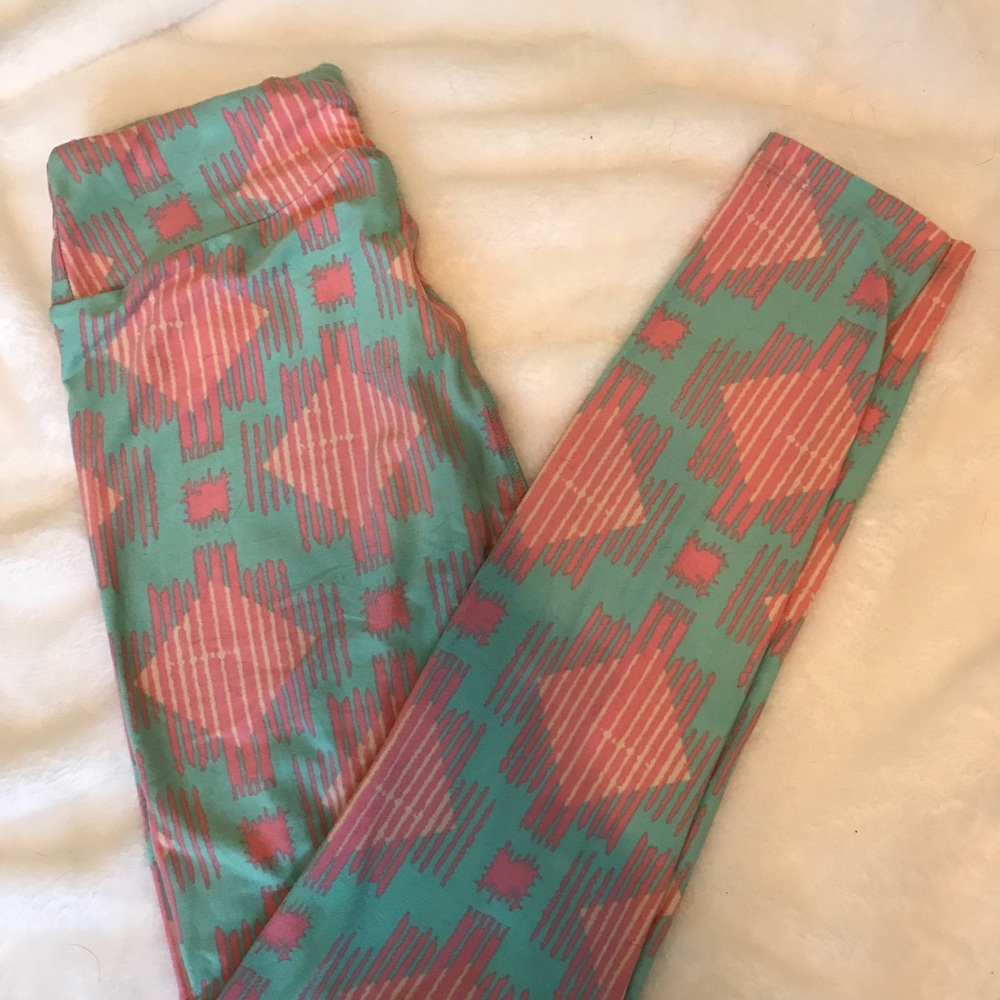 LulaRoe One Size Leggings